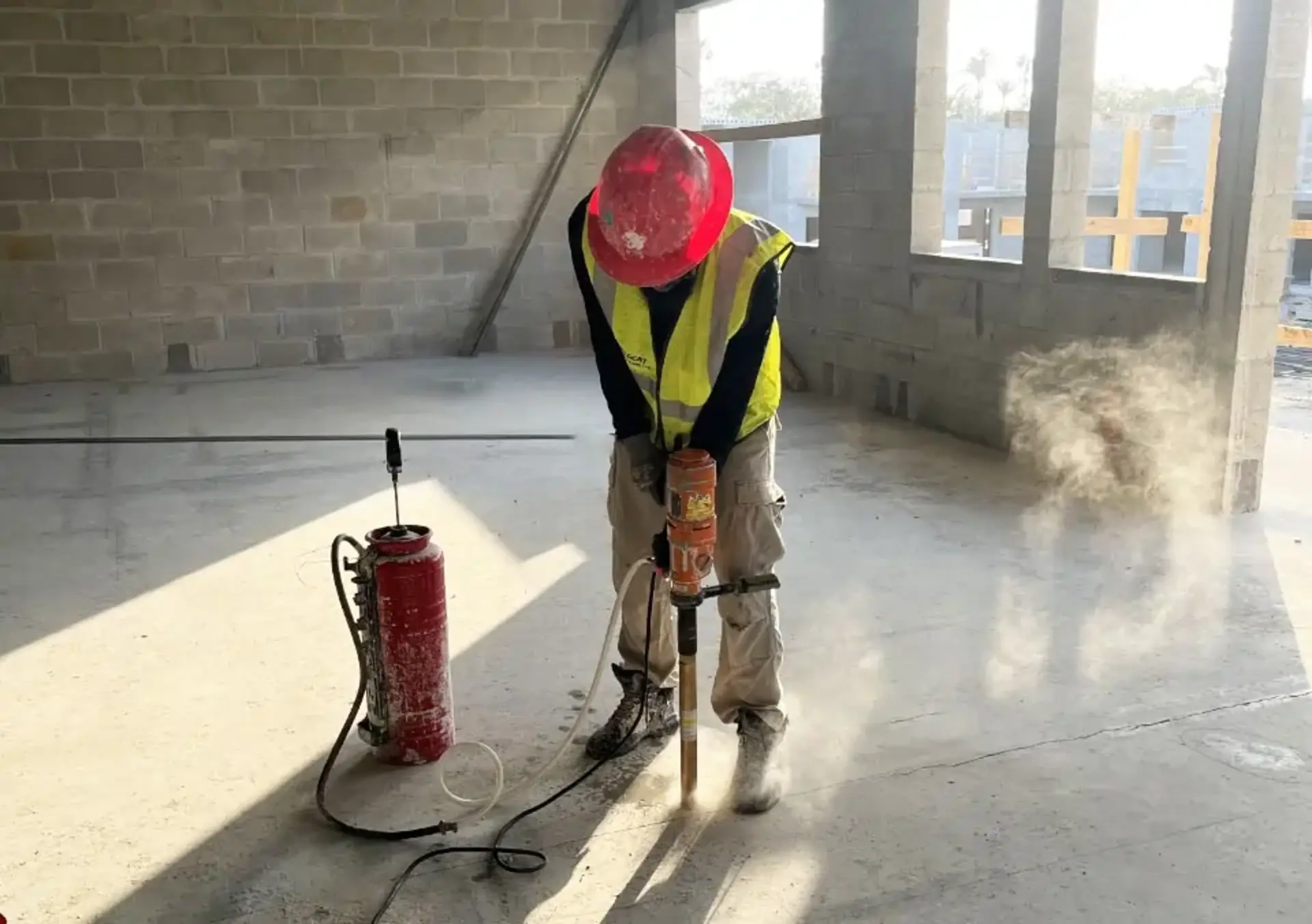 Jádrové vrtání – vrtání otvoru do betonové podlahy